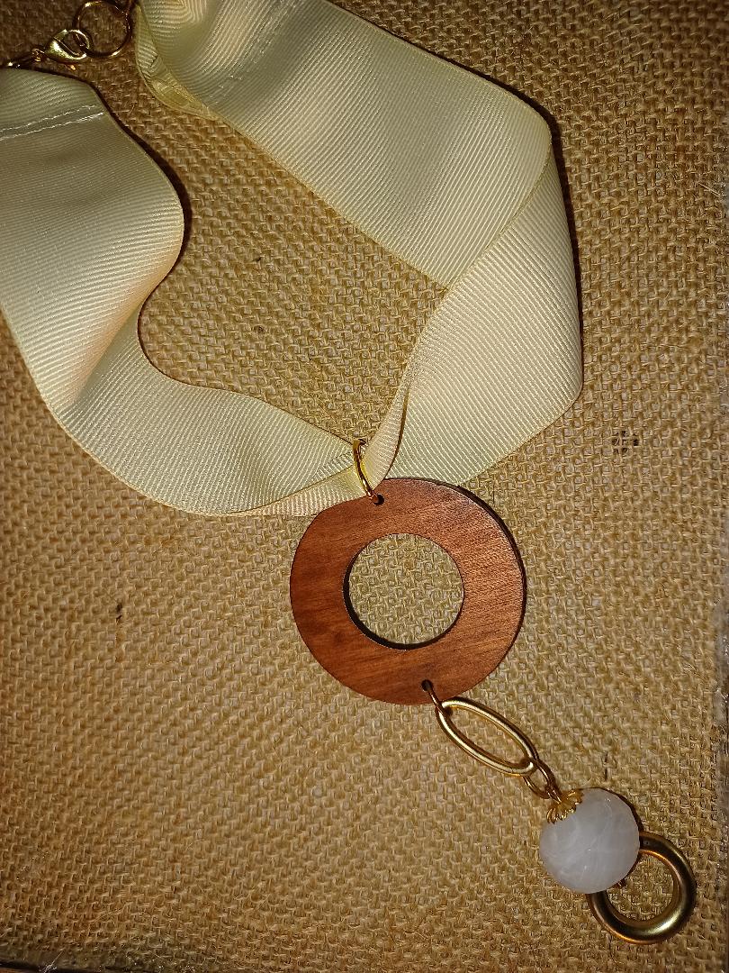 Wooden Ribbon Necklace